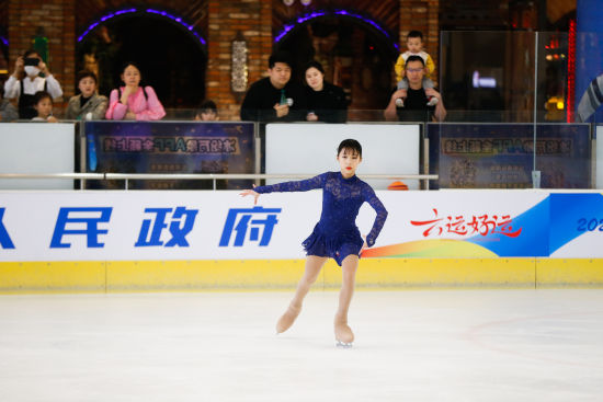 重庆市六运会花滑比赛举行