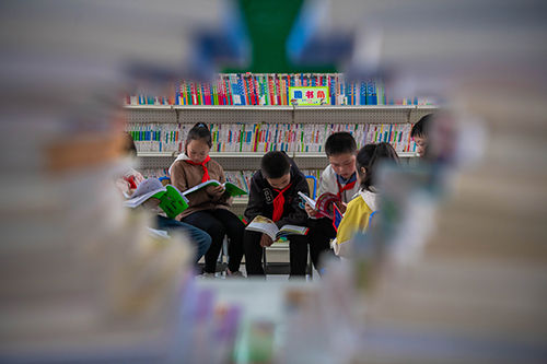 綦江区：开展图书捐赠活动 共享阅读爱心传递