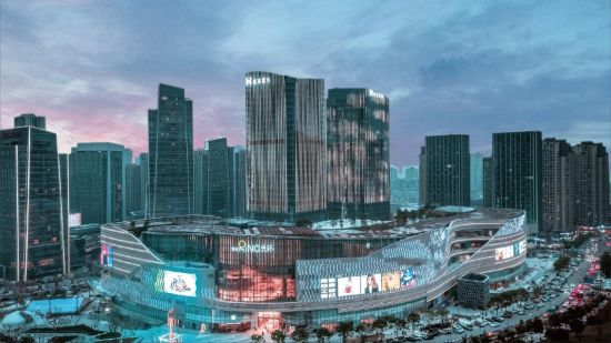 重庆光环购物公园由国际知名团队设计，在体验中收获未来灵感。香港置地 供图