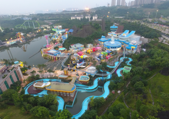 重庆欢乐谷二期超级飞侠区正式开园迎客。张章 摄